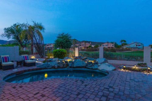 Grand Home With Private Pool On Foothills Golf Course