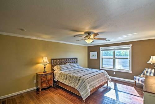 Chic Home With Patio 12mi To Downtown Phoenix!