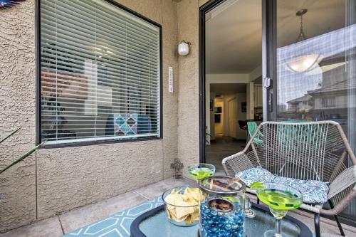 Apartamento Chic Condo With Pool About 3 Mi To Downtown Phoenix!