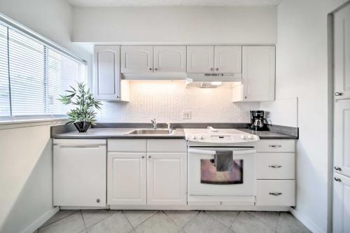 Modern City Condo Close To Downtown Phoenix!