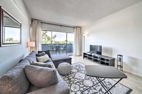 Modern City Condo Close To Downtown Phoenix!