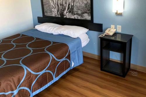 Hotel Super 8 By Wyndham Phoenix West