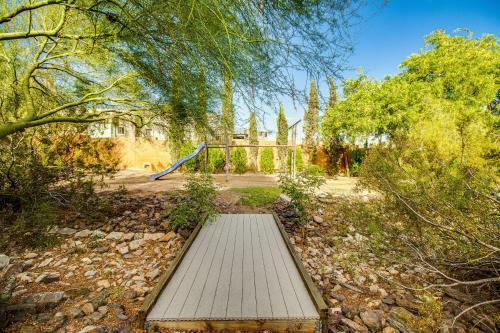 Scottsdale - 6303 N 33rd St