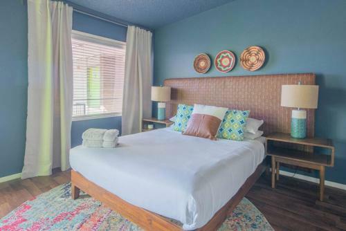 Wanderjaunt -- Classic Downtown Phoenix Apartments