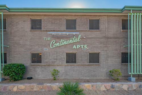 Wanderjaunt -- Classic Downtown Phoenix Apartments