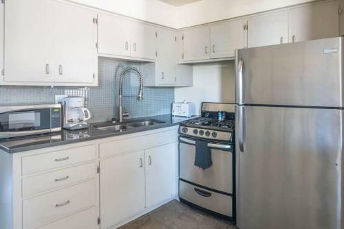 Wanderjaunt -- Mid-century Downtown Phoenix Apartments