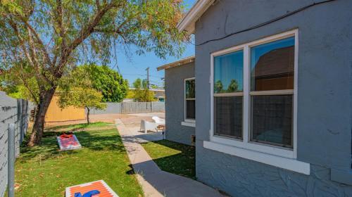 Cozy 2br Home Near Roosevelt Row By Wanderjaunt