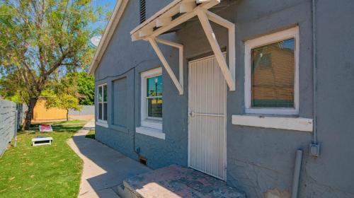 Cozy 2br Home Near Roosevelt Row By Wanderjaunt