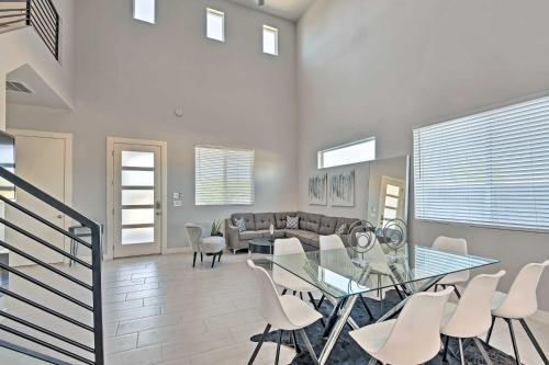 Upscale Phoenix Home With Backyard, Near Golf!