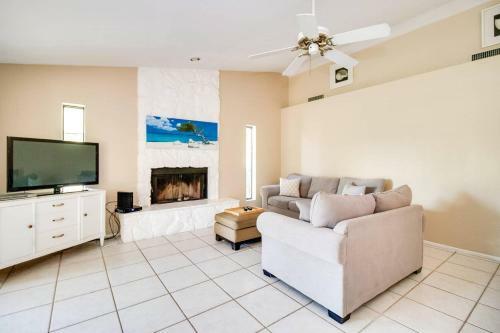 North Phoenix 6 Bdrm W Guest House And Htd Pool