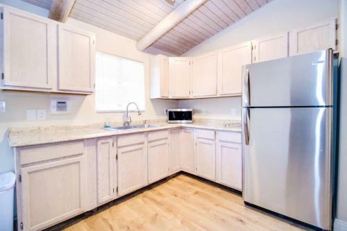 North Phoenix 6 Bdrm W Guest House And Htd Pool