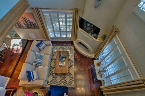 Trendy Phoenix Townhome By South Mountain Trails!