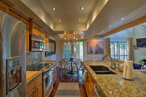 Trendy Phoenix Townhome By South Mountain Trails!