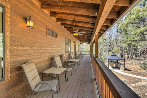 Spacious Pinetop-lakeside Home With Hot Tub On 1 Acre