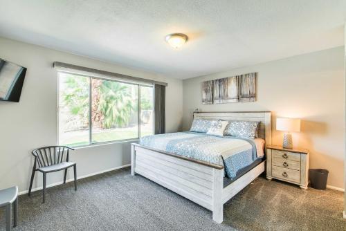 Modern Getaway With Pool About 2 Mi To Kierland Commons!