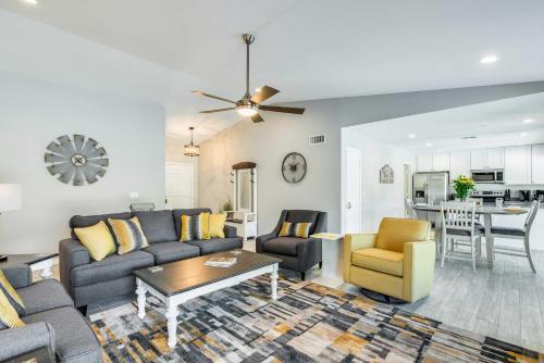 Modern Getaway With Pool About 2 Mi To Kierland Commons!