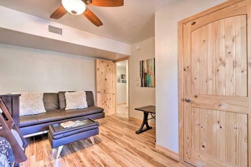Rugged Rim Country Cabin With Luxury Interior!