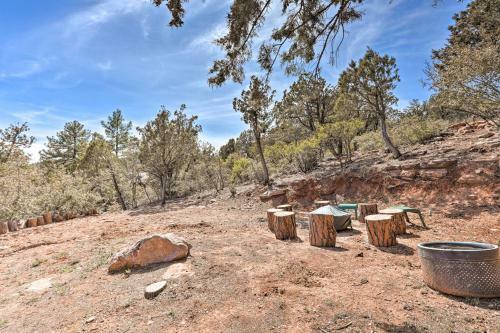 Rugged Rim Country Cabin With Luxury Interior!