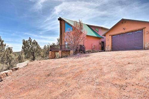 Rugged Rim Country Cabin With Luxury Interior!
