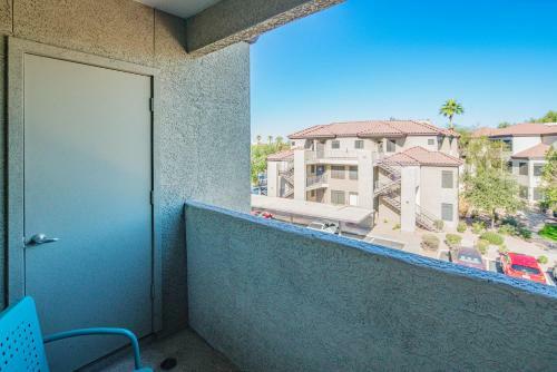 Wanderjaunt - Phoenix Country Club Apartments