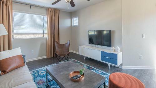 Wanderjaunt - Phoenix Country Club Apartments