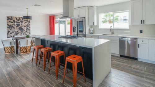 Spacious 4br Near Old Town By Wanderjaunt