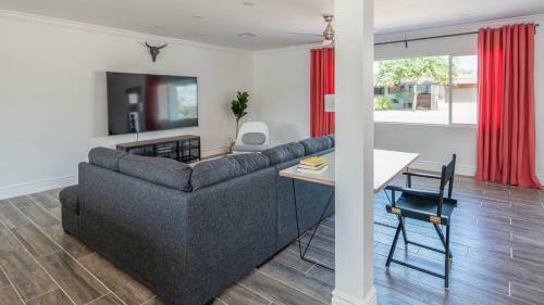 Spacious 4br Near Old Town By Wanderjaunt