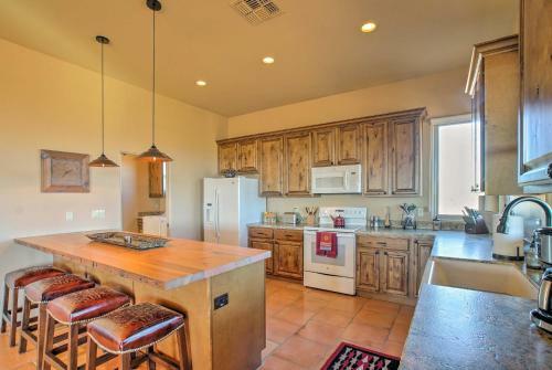 Rio Verde Home With Mtn Views - Near Golf And Hikes!