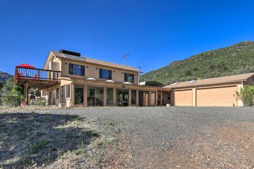 Secluded Mingus Mountain House With Deck, Mtn Views!