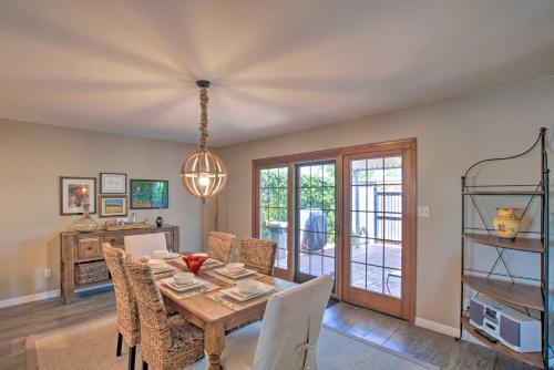 Scottsdale Townhome, Walk To Trolley And Lake!