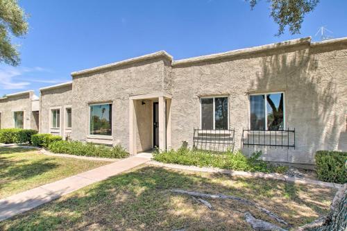 Scottsdale Townhome, Walk To Trolley And Lake!