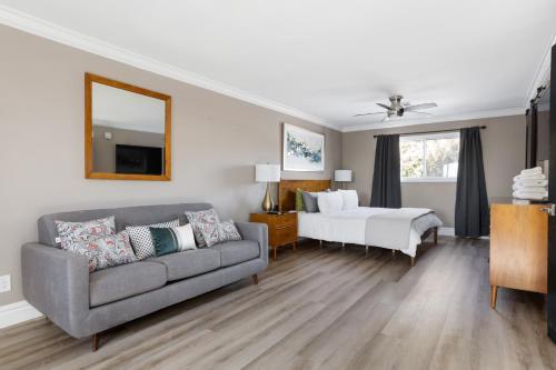 8608eang Home