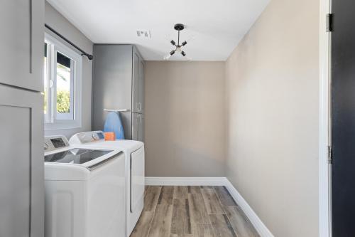 8608eang Home