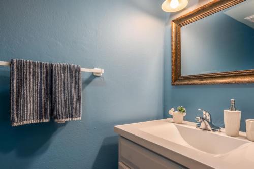 Spacious Scottsdale Townhome By Wanderjaunt
