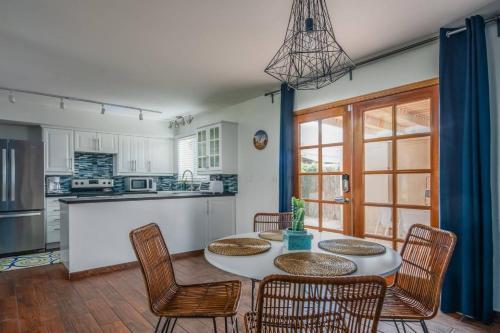 Spacious Scottsdale Townhome By Wanderjaunt