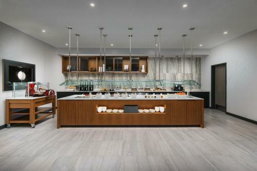 AC Hotel By Marriott Scottsdale North