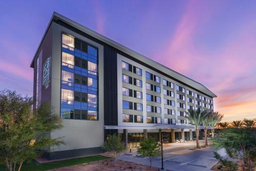 AC Hotel By Marriott Scottsdale North