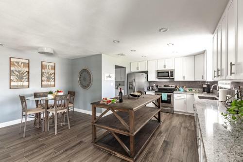 Scottsdale - 8444 E Piccadilly Road
