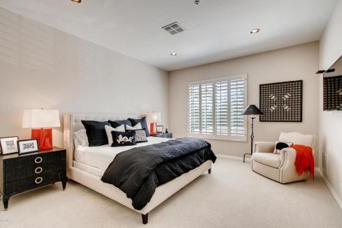 Scottsdale - 7425 E Gainey Ranch Unit 1