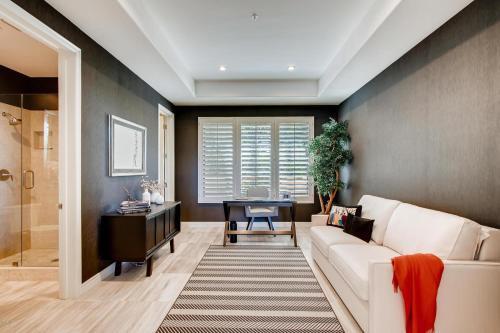 Scottsdale - 7425 E Gainey Ranch Unit 1