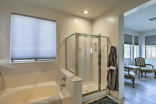 Contemporary House About 6 Miles To Pinnacle Peak Park!