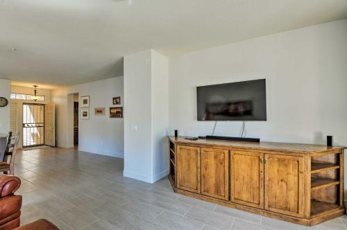 Contemporary House About 6 Miles To Pinnacle Peak Park!