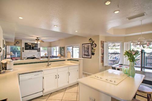 Desert Dreamscape Luxe Home And Private Pool!