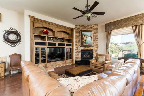 Scottsdale - 8334 E Nightingale Star Dr