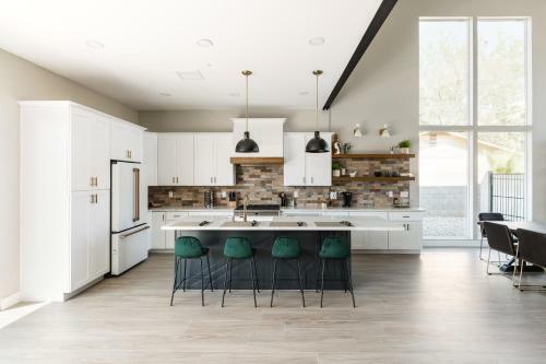 Scottsdale - 3732 N 68th St
