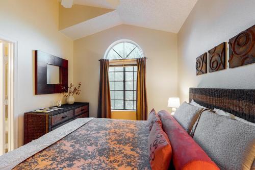 La Contessa Condo