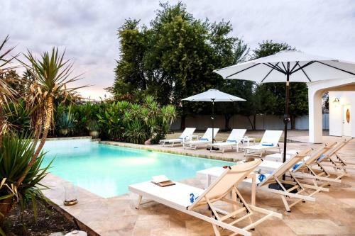 Farrier - Spectacular 7br Mediterranean-style Estate W Pool & Spa