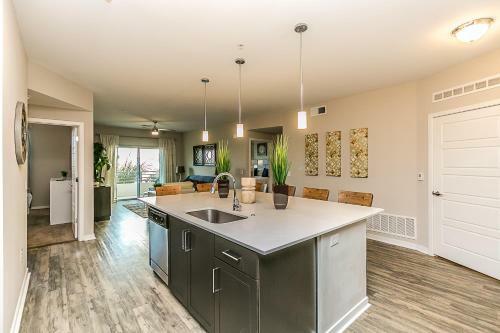 Apartamento Tpc And Kierland Commons 2 Miles-overlooking Luxury Pool-with Parking