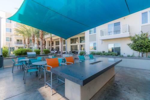 Apartamento Tpc And Kierland Commons 2 Miles-overlooking Luxury Pool-with Parking