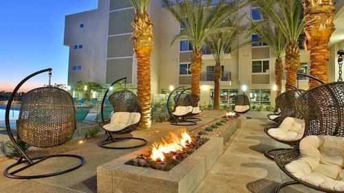 Apartamento Tpc And Kierland Commons 2 Miles-overlooking Luxury Pool-with Parking